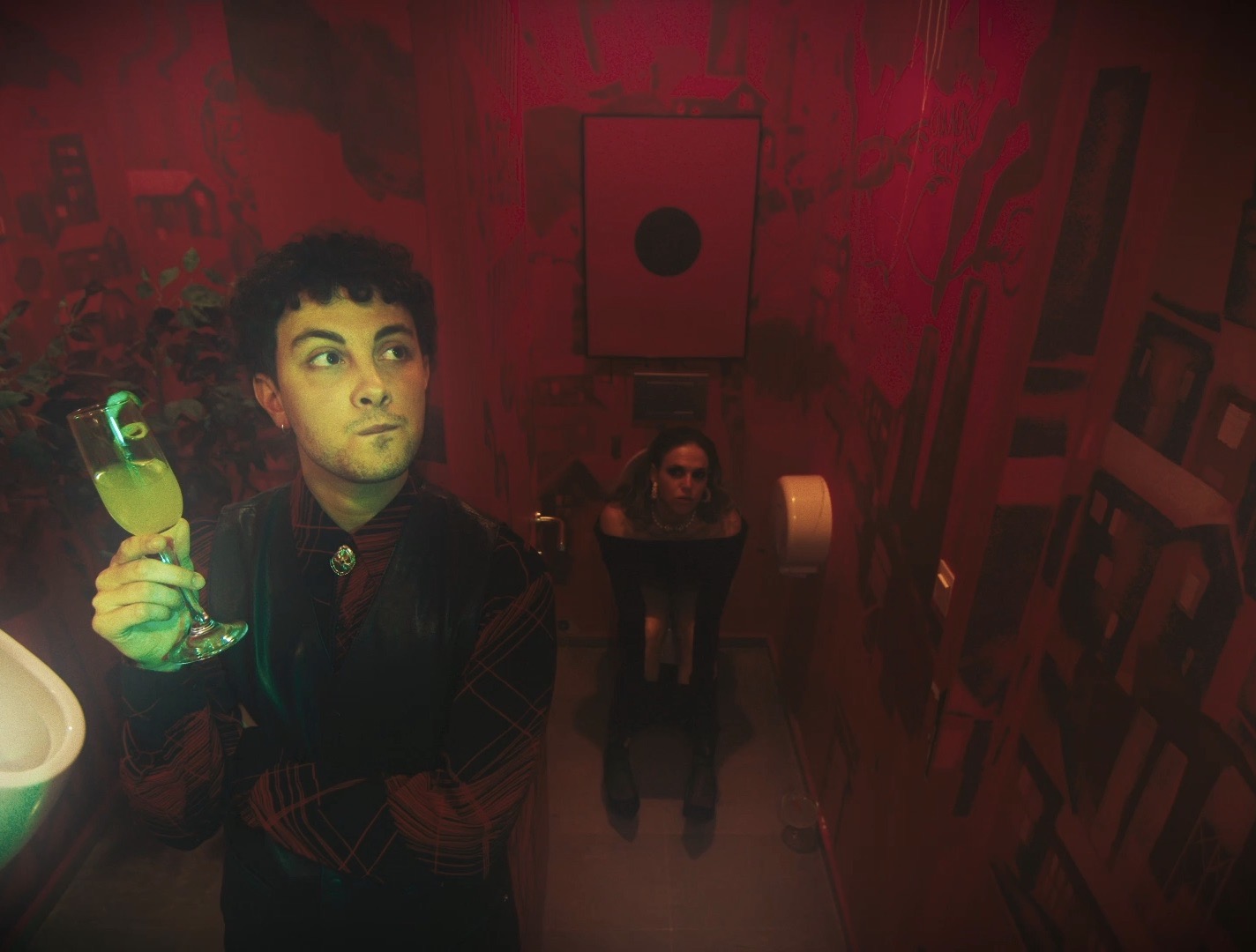 Javier Artigas presenta ‘HDA’, un cortometraje rodado a ritmo de rave