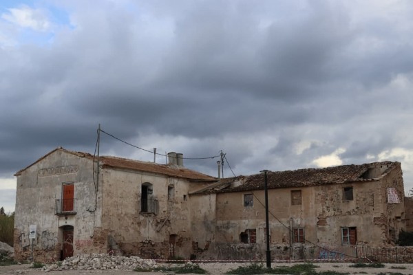 Cruce de críticas por la Torre del Batán de Murcia: ¿Recuperación histórica o daño irreversible?