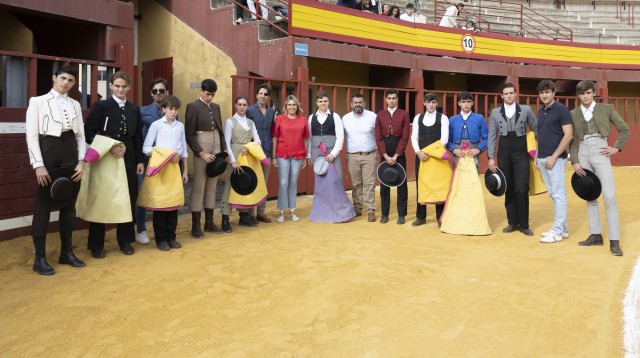 La Escuela Taurina cierra la temporada en Vall d'Alba tras su paso por distintos pueblos 