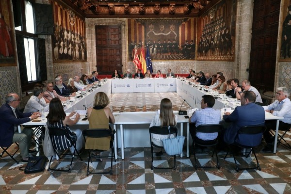 La Generalitat monitorizará el impacto de los nuevos aranceles de EEUU en los sectores valencianos