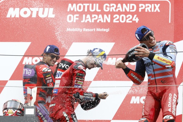 Bagnaia aumenta la presión y Martín amortigua el golpe en MotoGP; Acosta se vuelve a caer