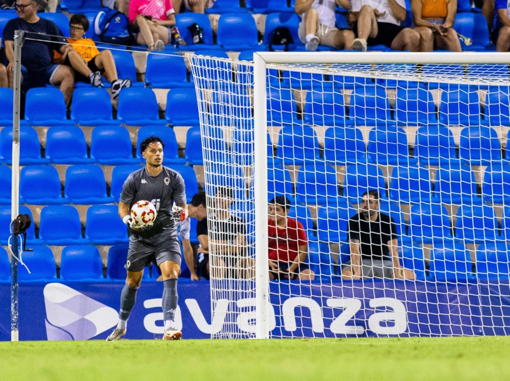 El portero Hernando abandona el Hércules tras ejercer el Cádiz la opción de recompra