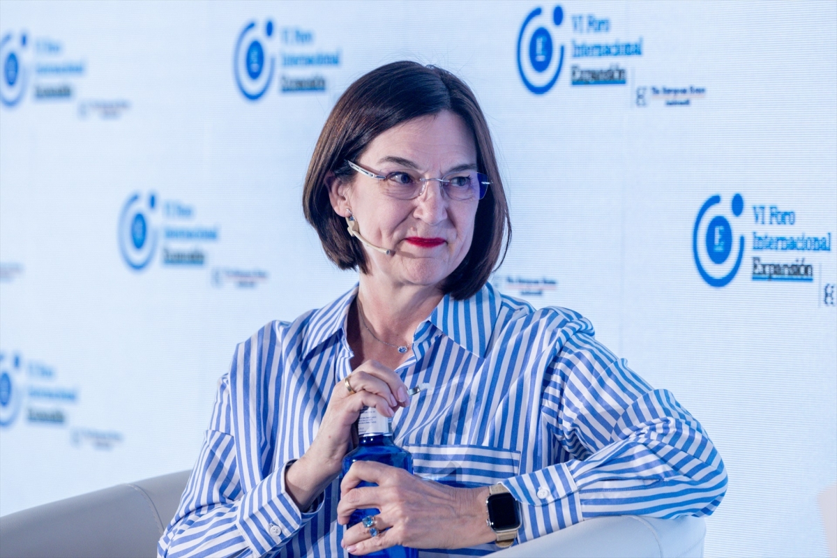 La CNMC abre a consulta circulares sobre la metodología de retribución de la actividad del transporte eléctrico