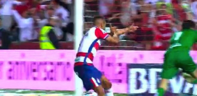 El Arabi se defiende: 