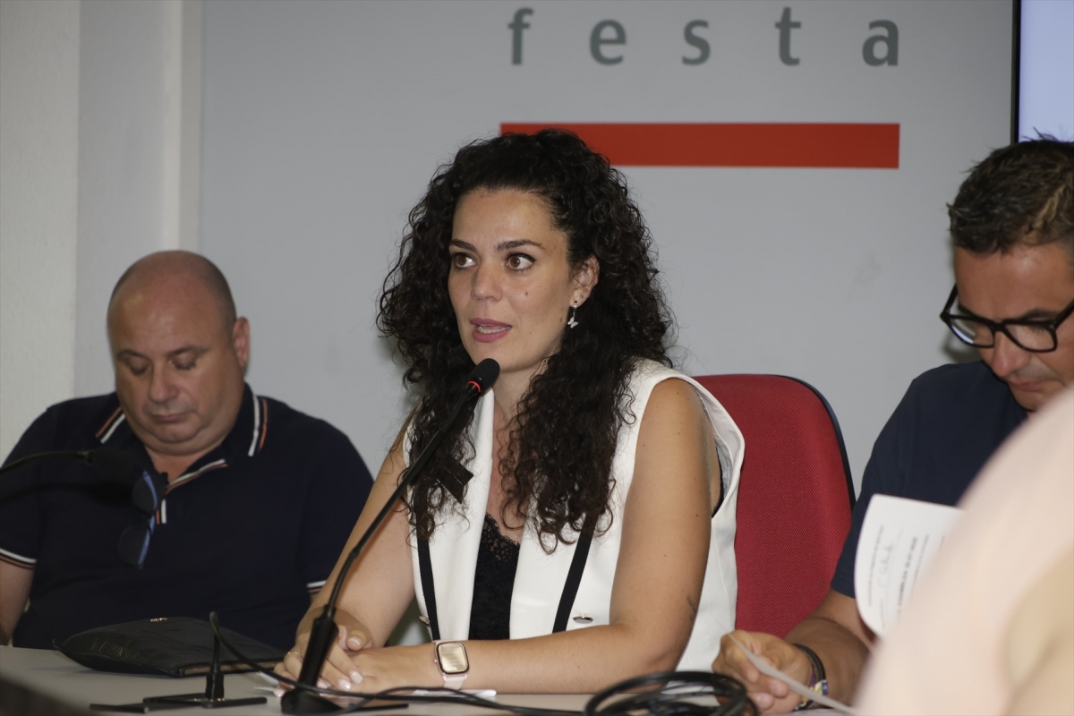 Alicante suprime los mesones-bar y limita los 'racós' según las categorías de Fogueres