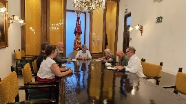 Orihuela formaliza la compra del consultorio médico de Correntías por 89.000 euros