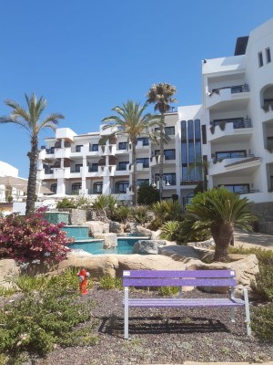 Seis hoteles de Benidorm le dan una segunda vida a los residuos de sus clientes y hacen otros productos o mobiliario