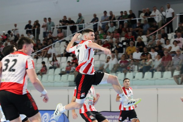 El Fertiberia encaja su primera derrota contra Agustinos