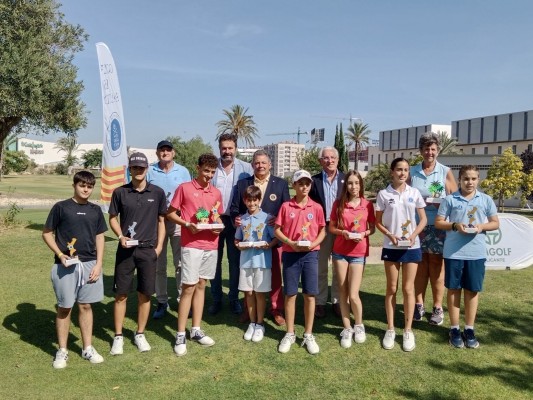La Escuela de Elche celebra su 10º Aniversario con un éxito de promoción y participación del evento