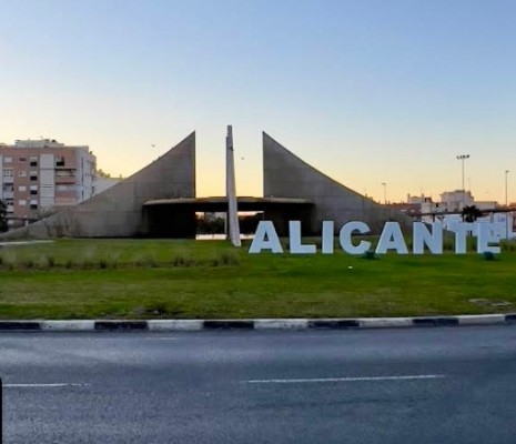 Alicante limita el tráfico en agosto en la glorieta de entrada a la ciudad por Rabassa por obras 