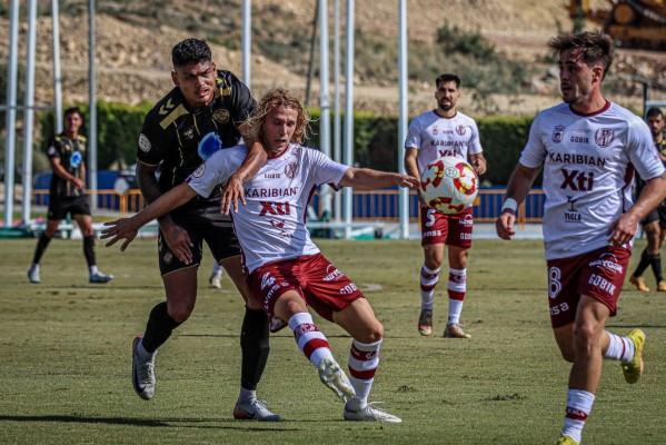 El Yeclano sigue invicto como visitante en la Primera RFEF tras empatar en La Nucía 