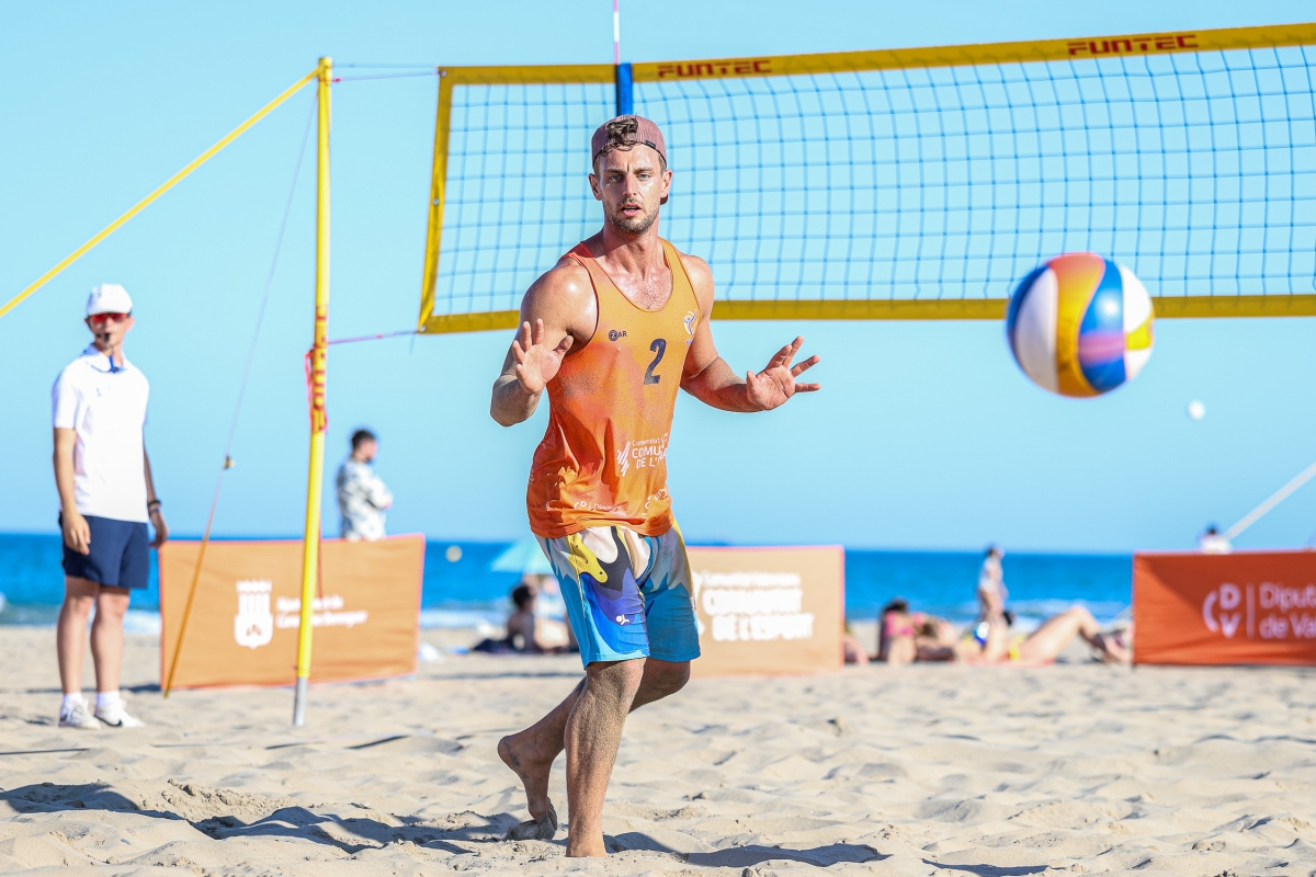 La playa del Gurugú recibirá a más de 400 deportistas en el Beach Volley Tour Comunitat Valenciana