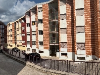 Nadie opta a rehabilitar los 166 pisos de Font Dolça en Alcoy y solo una empresa para los 208 de Sagrado Corazón