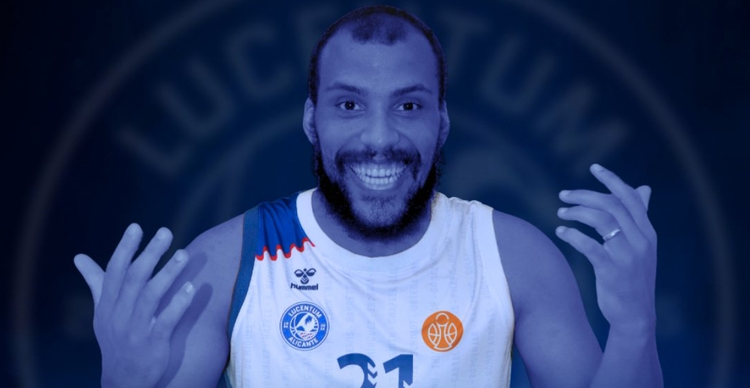 El pívot danés Kevin Larsen seguirá una temporada más en el HLA Alicante