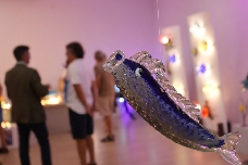 Los "bichos" de Flyppy plantan la sombrilla en San Pedro del Pinatar: protagonizan la muestra 'Especies de temporada' en el CIT