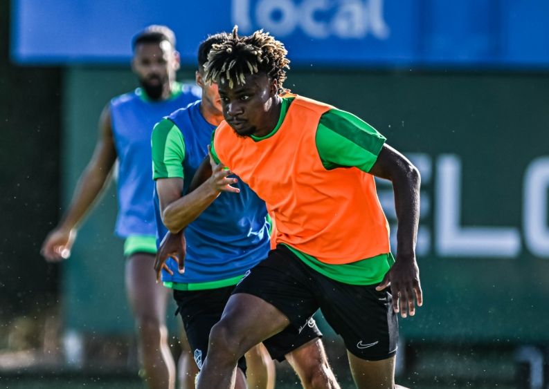 John Chetauya: “El equipo está yendo de menos a más”