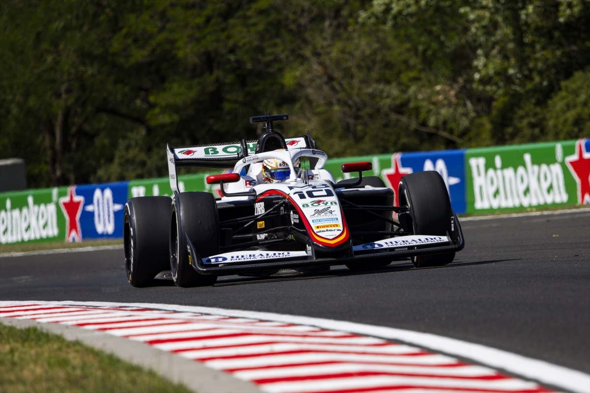 Mari Boya acaba segundo en Hungría y buscará el subcampeonato de F3 en Monza