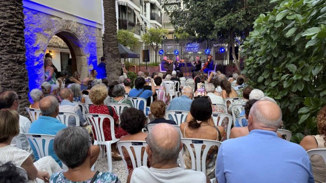Benidorm inicia el ciclo de conciertos ‘Música a L’Hort’ con el aforo al completo 