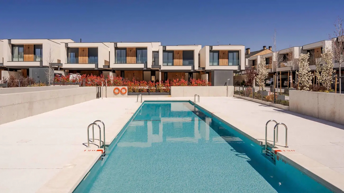 Porcelanosa lleva sus acabados al diseño contemporáneo de Baltum Homes, 34 unifamiliares de Boadilla