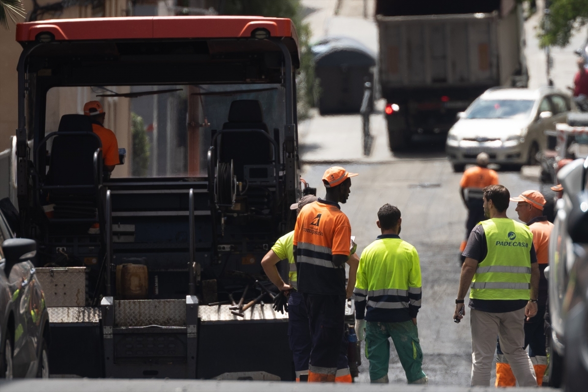 CEOE alerta de una ralentización en el empleo y advierte de diversos riesgos