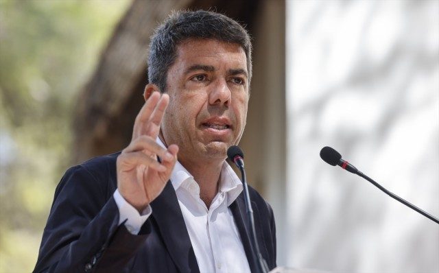 Mazón se crece ante la crisis en el PSPV-PSOE: 