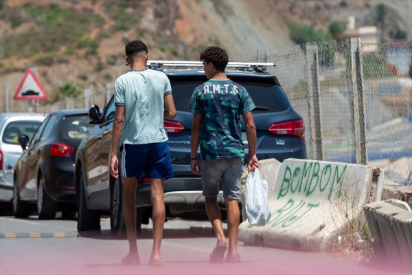 El Consell aprueba recurrir ante el Supremo el decreto que desarrolla el reparto de menores migrantes del Gobierno