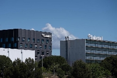 Sabadell aprueba la venta de TSB y un dividendo de 2.500 millones en pleno pulso con la OPA del BBVA