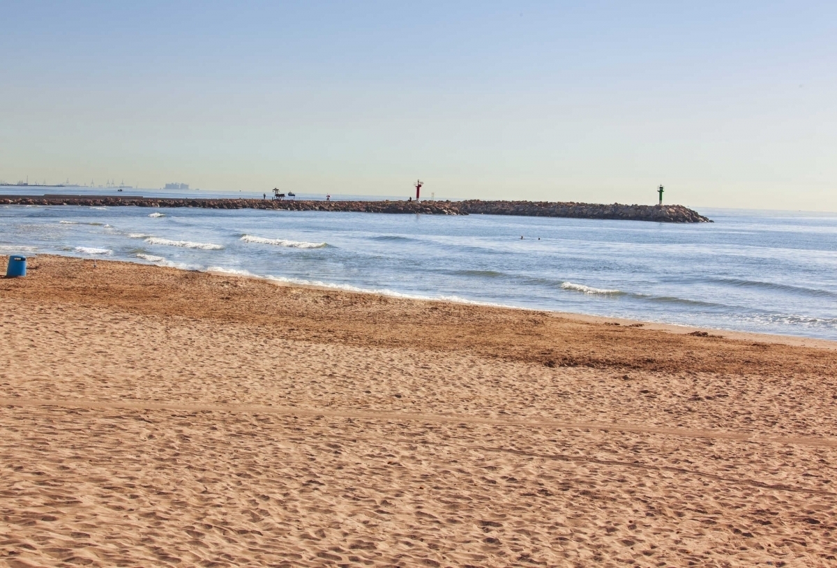 Alboraya presenta una petición conjunta con otros municipios afectados por la contaminación de las playas