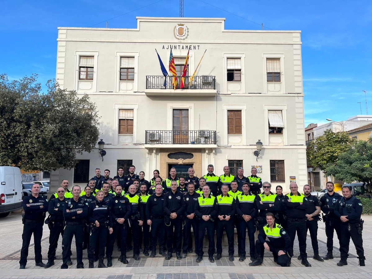 Benetússer solicita a la Generalitat la condecoración de sus agentes de la Policía Local por la Dana