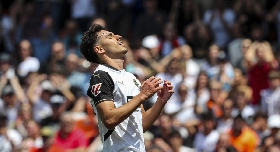 El Valencia le abre la puerta de salida a Almeida