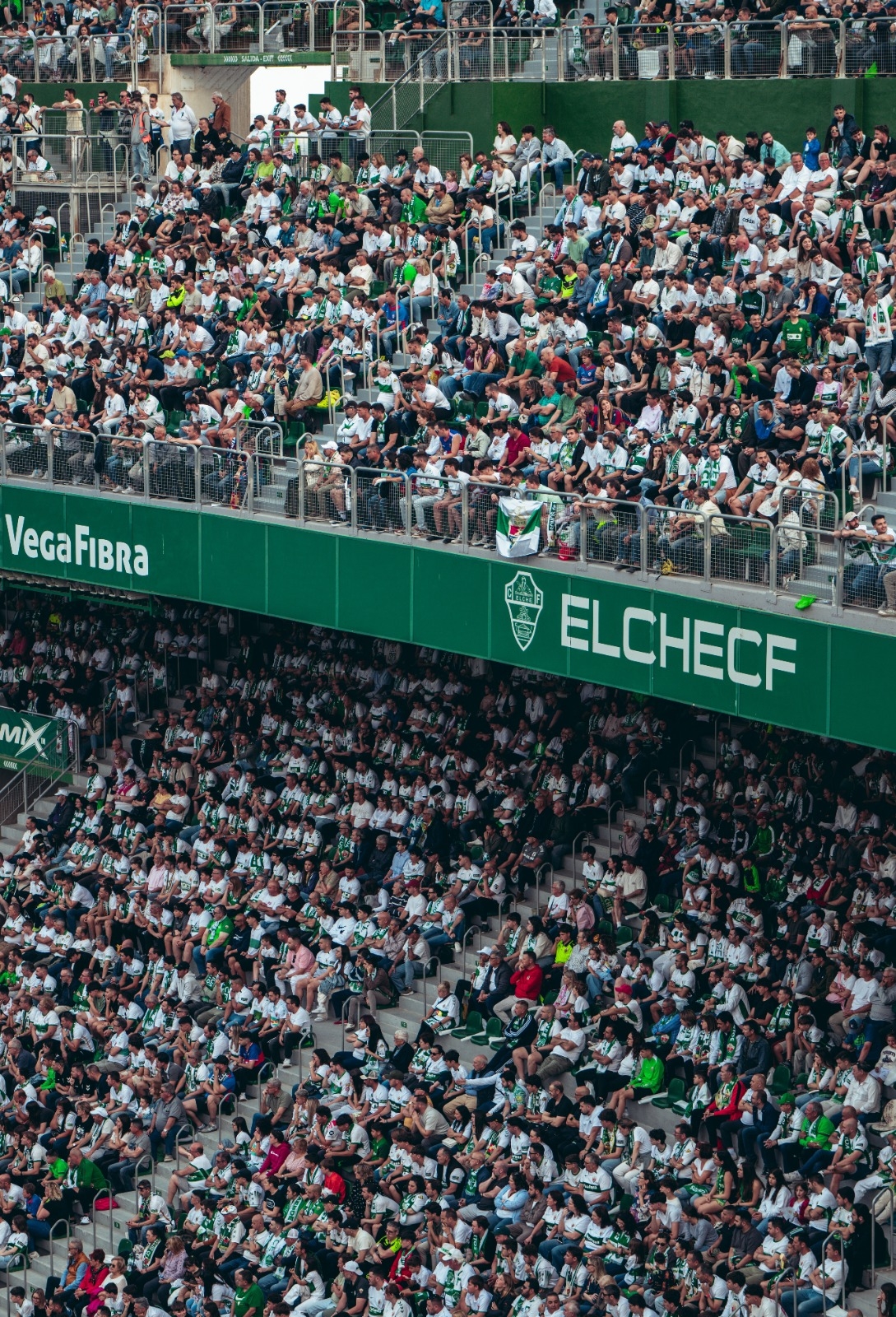 No cabemos… de ilusión: el Elche cierra su campaña de abonos con récord histórico de carnés
