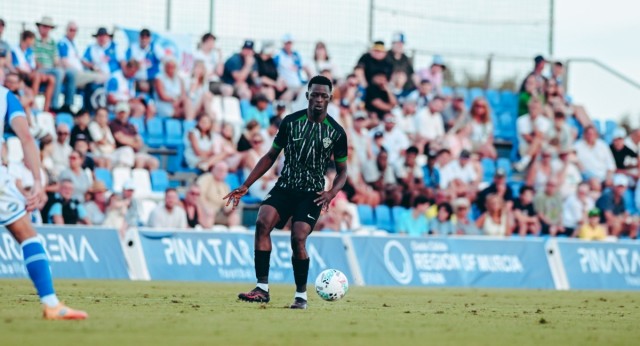 Bragarnik renueva Bakary Traoré y lo cede a Primera Federación