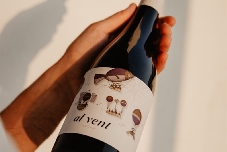 Coviñas presenta Al Vent Syrah: un tinto joven, fresco y versátil para consumidores curiosos