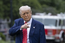 Entran en vigor los nuevos aranceles de Trump, con un mínimo generalizado del 10%