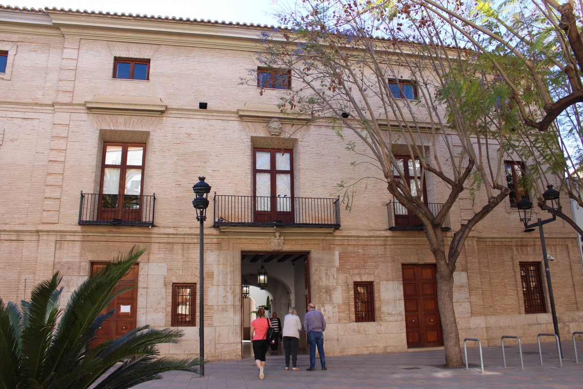 Seguridad, huerta, vivienda y comercio local: prioridades clave para los vecinos de Catarroja
