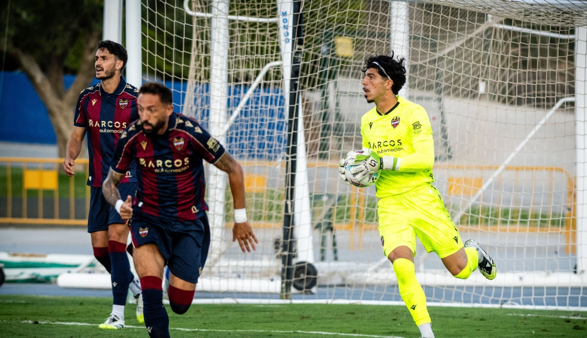 El Levante afronta un doble duelo ante Castellón y Auxerre para cerrar la pretemporada