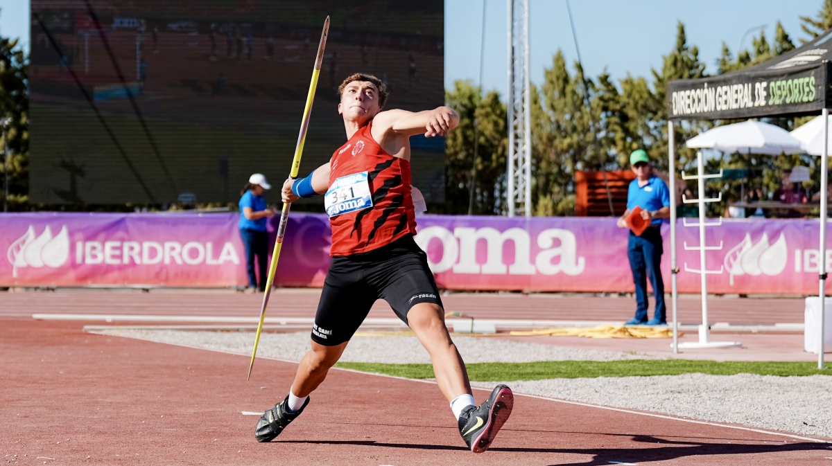 Los jóvenes no pueden entrenar y trabajar