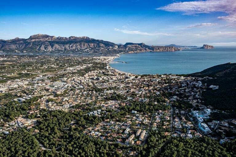 L'Alfàs del Pi sólo da licencia a pisos turísticos en bloques enteros, no de forma aislada