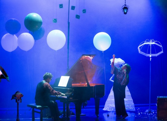 Una fusión de títeres y mimo y un concierto pedagógico en el Teatre Escalante