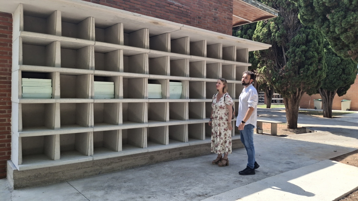 Vila-real ultima los trabajos para introducir 50 nuevos columbarios en el Cementerio Municipal