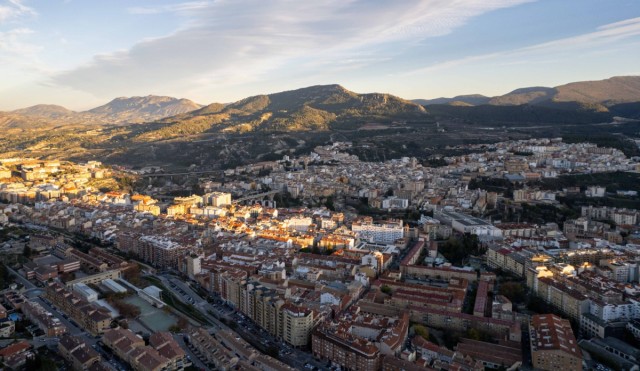 Alcoy reclama que se amplíe el plazo para las ayudas autonómicas al alquiler; la Generalitat habla de falta de previsión municipal