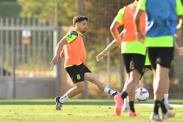 El Efesé de Jandro visita al Tenerife fortalecido pero aún en descenso y buscando ser 