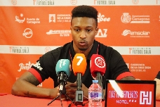 Renato: "Tengo la ambición de progresar y para eso no hay mejor equipo que el Jimbee"