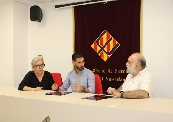 Castelló firma un convenio con el Colegio de Psicología de la Comunitat para proteger la salud mental de sus jóvenes