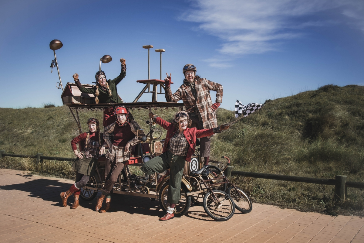 La Finestra Nou Circ lleva el circo contemporáneo a las plazas más pequeñas