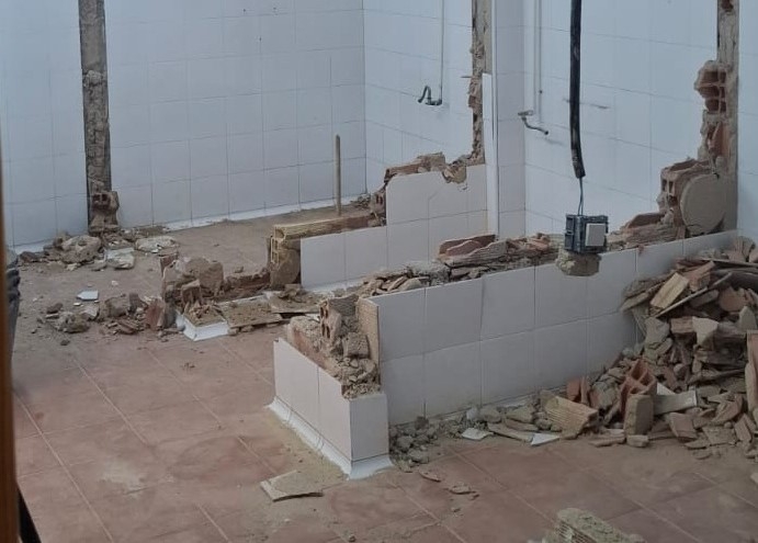 Castelló remodela los baños de la Piscina Castalia y mejora su accesibilidad y funcionalidad