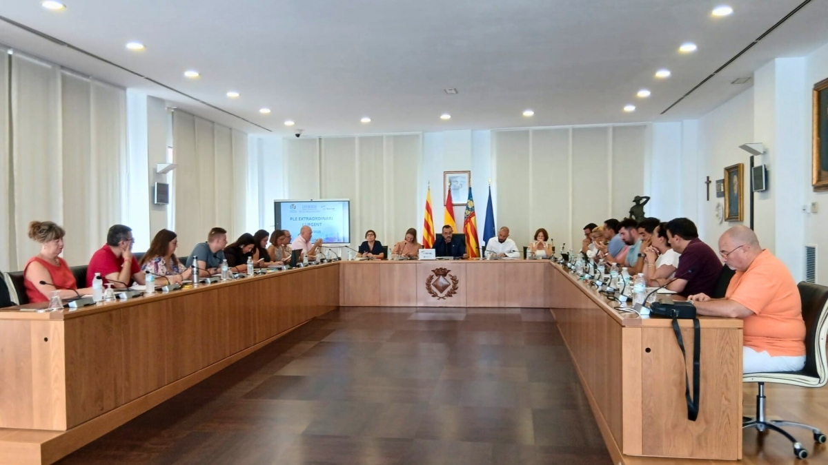 Vila-real firma el contrato programa con el Consell y libera 2 millones para otras inversiones