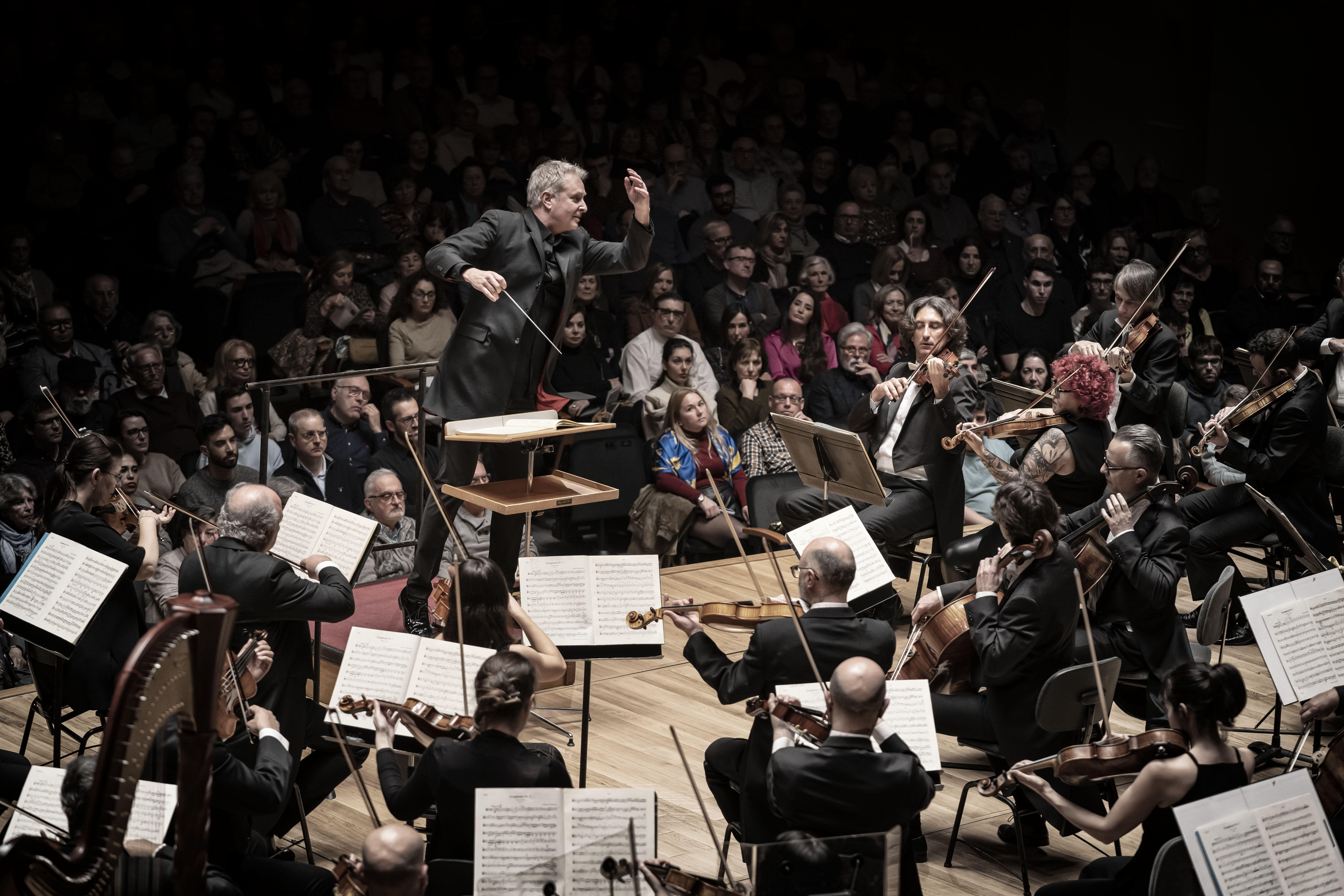  Alexander Liebreich dirige la Orquesta de València - 
