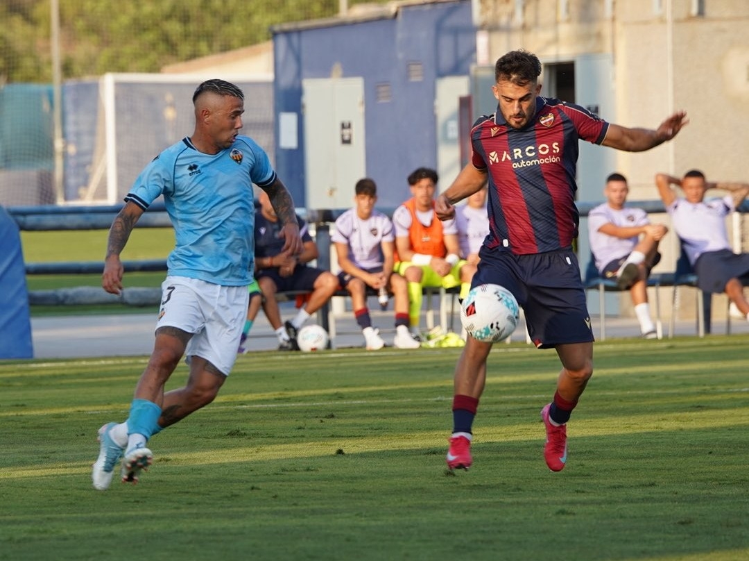 Markanich da la victoria al Castellón con un doblete y acaba con la imbatibilidad del Levante