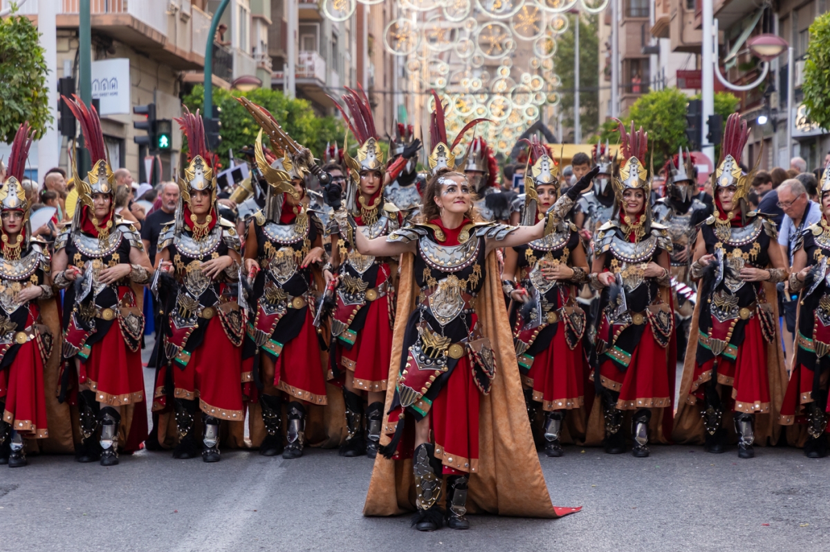 La Entrada Cristiana de las fiestas de Elche 2025, en imágenes